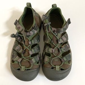Keen Newport H2 Sandals, Camo, Big Kids